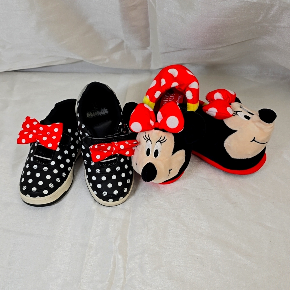 Disney Bundle sz 9 Minnie Mouse Black & White polka dot Sneakers & House Shoes
